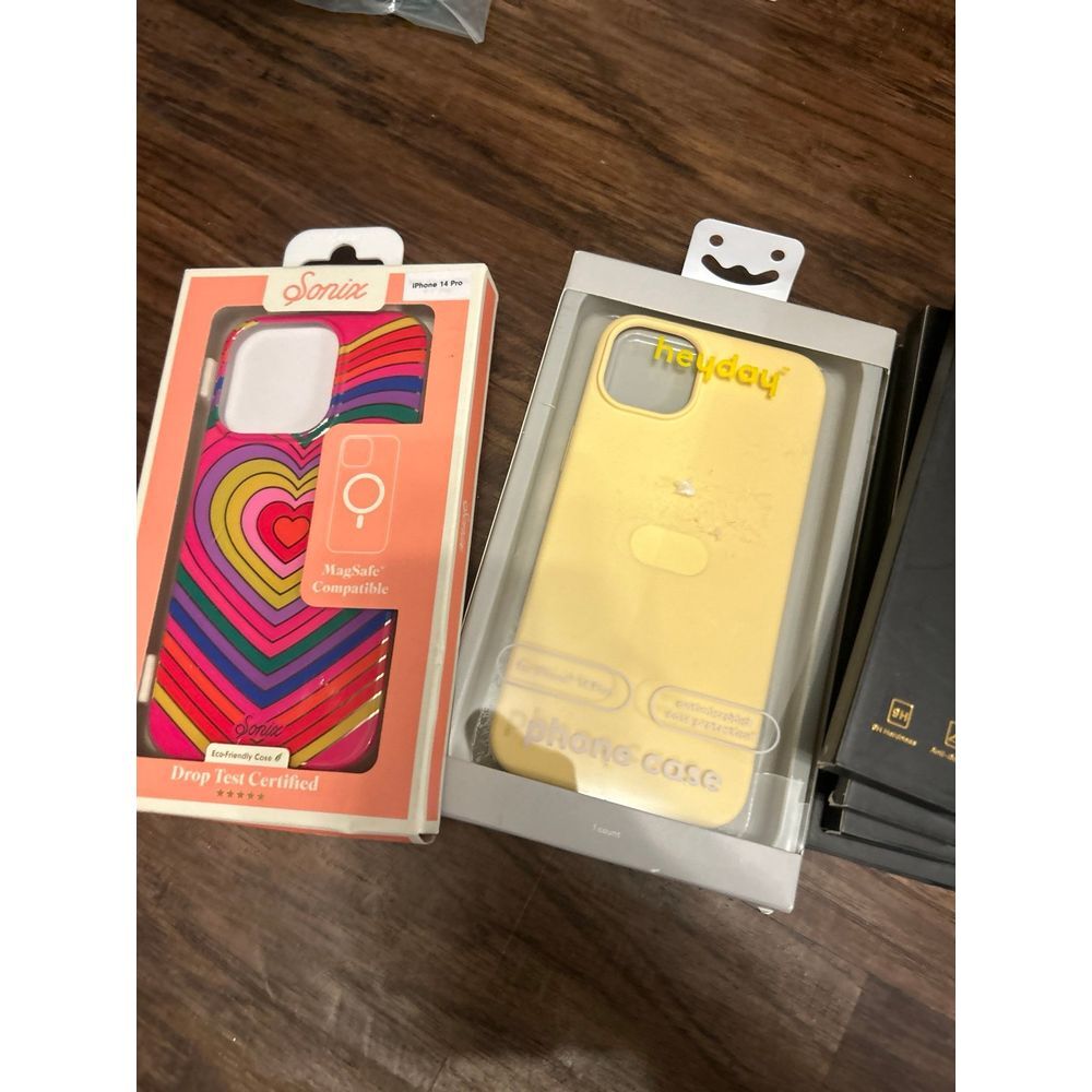 iPhone 14 Pro phone accessories - Picture 2 of 3